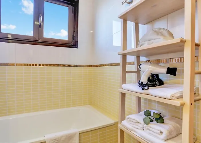 Macaronesia - Lajares - Origo Mare *